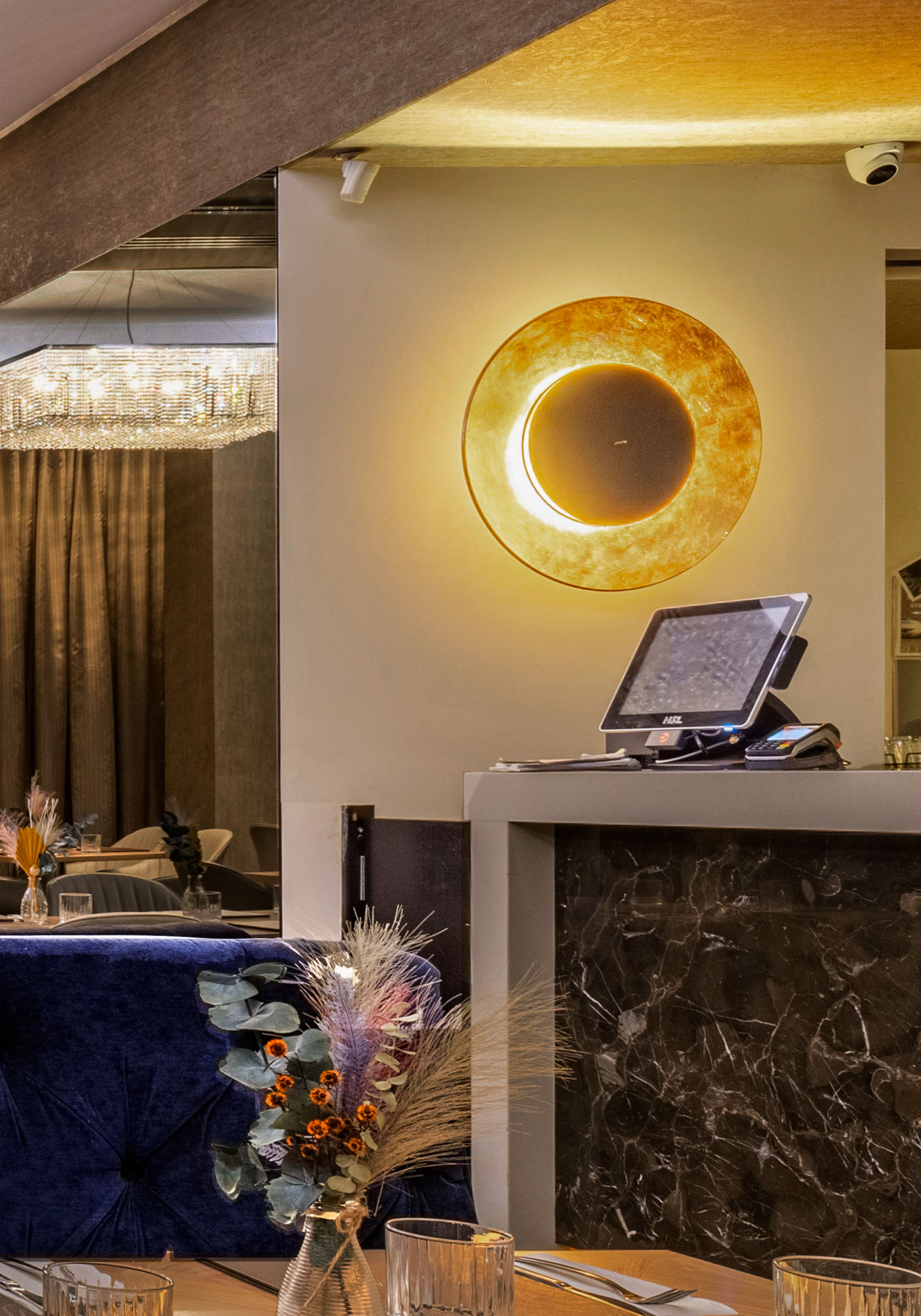 The Breakwater - BHO -Radiant Lighting - Fontana Arte - Wall Light