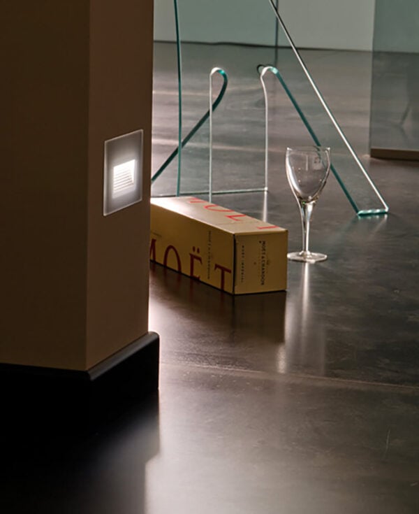 Stile Next 503 Asymmetric - StileNext503Asymmetric2gallery - Radiant Lighting